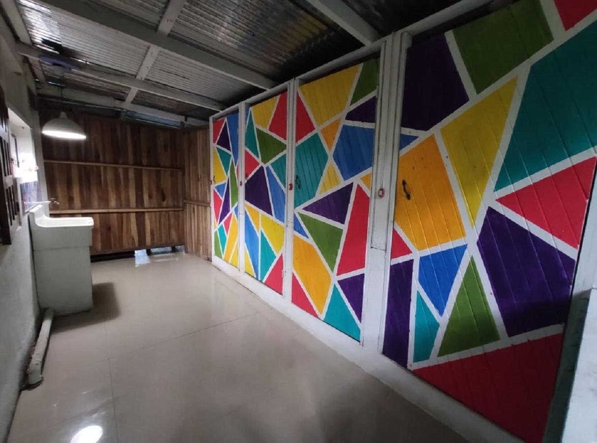 Madre Selva Hostel Puerto Viejo de Talamanca Екстер'єр фото