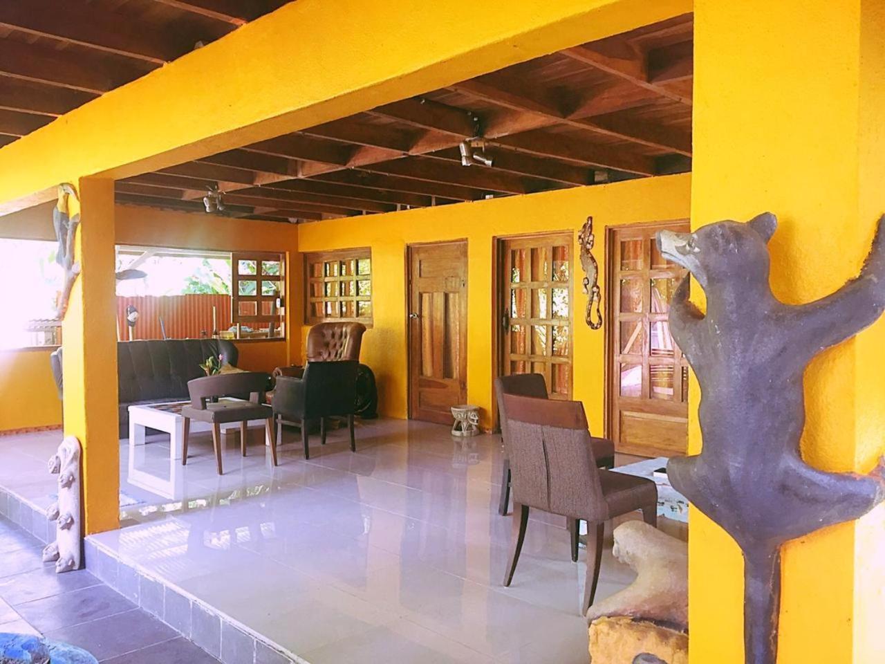 Madre Selva Hostel Puerto Viejo de Talamanca Екстер'єр фото