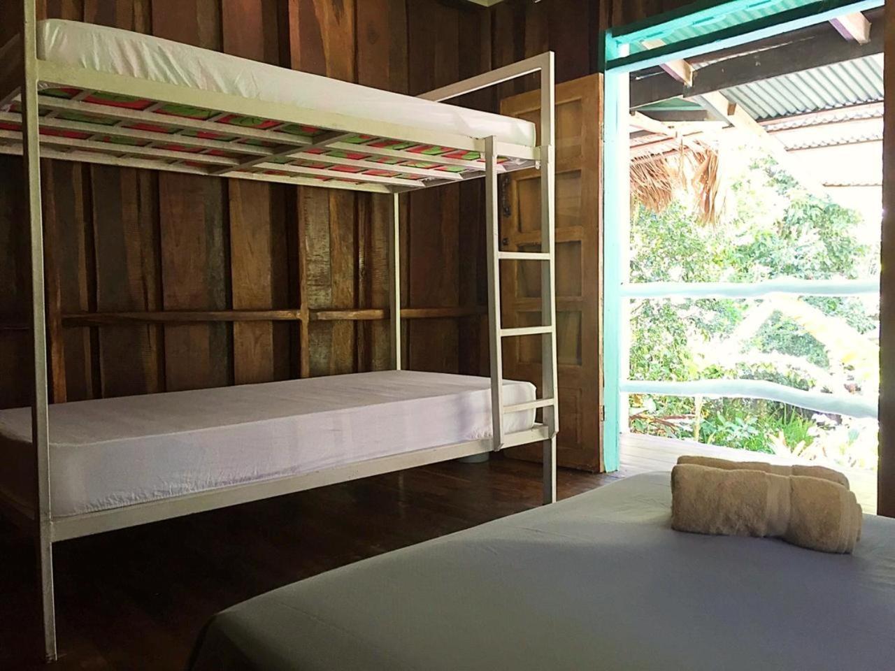 Madre Selva Hostel Puerto Viejo de Talamanca Екстер'єр фото