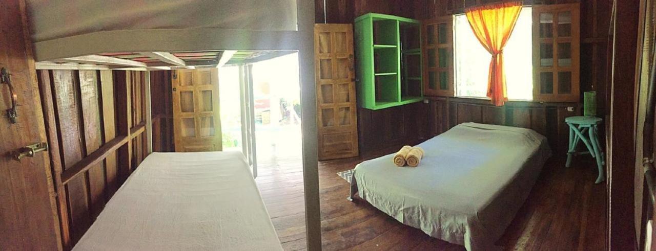 Madre Selva Hostel Puerto Viejo de Talamanca Екстер'єр фото